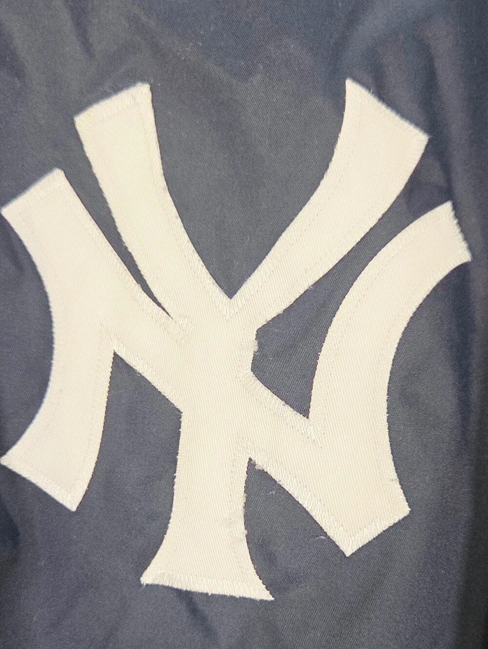 VINTAGE MAJESTIC NY YANKEES PULLOVER WINDBREAKER JACKET.
